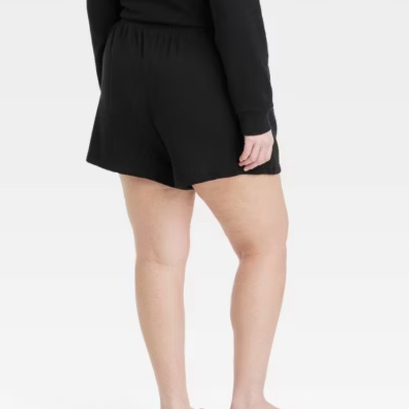 Colsie Pants - NWT Women's Fleece Lounge Shorts in Black - Colsie, Target